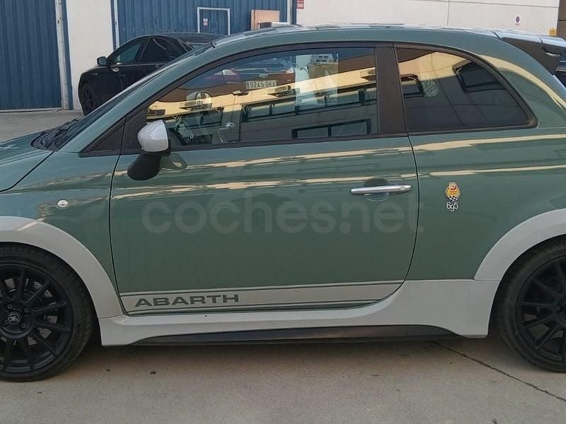 Usado Abarth 695 180 CV (132 kW) 2020 Verde Utilitario