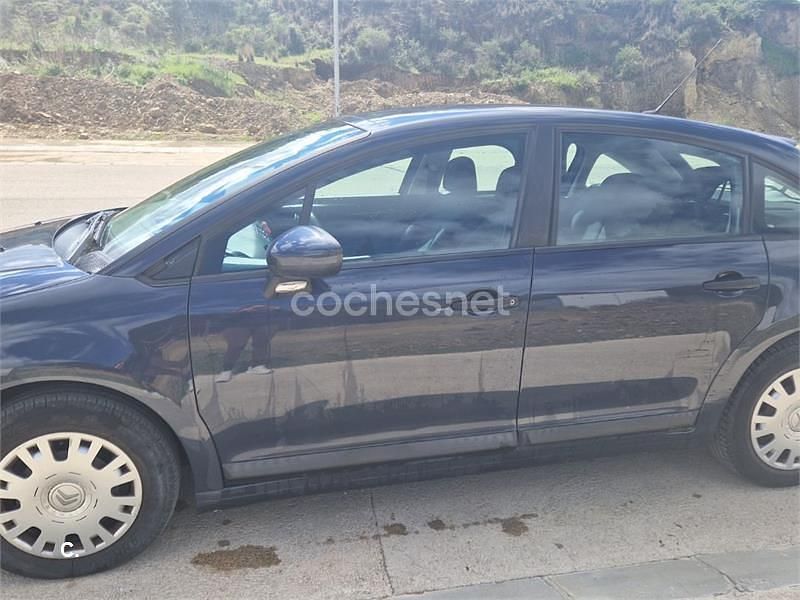 Usado Citroën C4 90 CV (66 kW) 2010 Azul Berlina