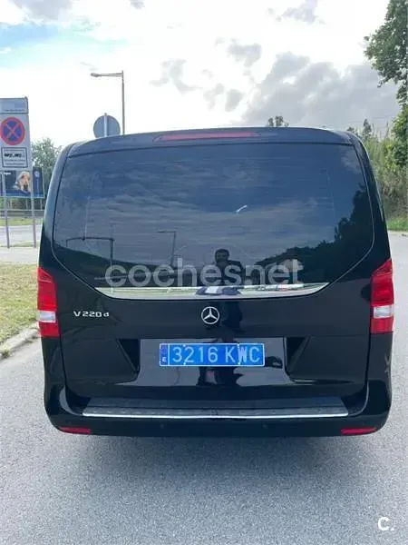 Usado Mercedes V200 Avantgarde 136 CV (100 kW) 2019 Negro Monovolumen
