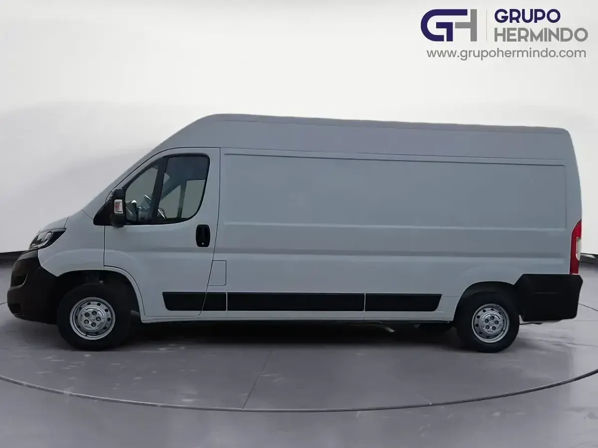 Usado Peugeot Boxer 120 CV (88 kW) 2022 Blanco Van