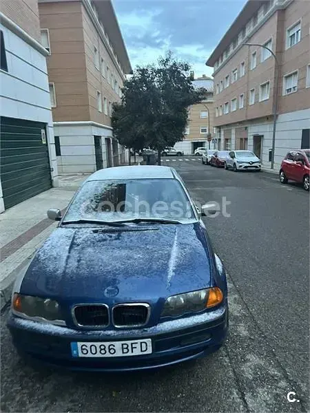Usado BMW 318 118 CV (86 kW) 2001 Gris / plata Berlina