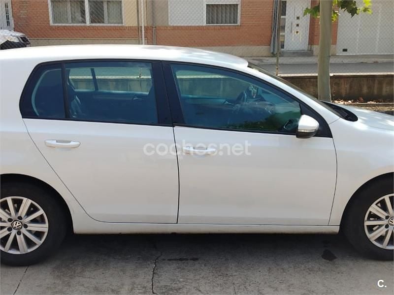 Blanco Usado 2010 VW Golf VI Berlina | 5500 € (Precio justo) - Imagen 1/4