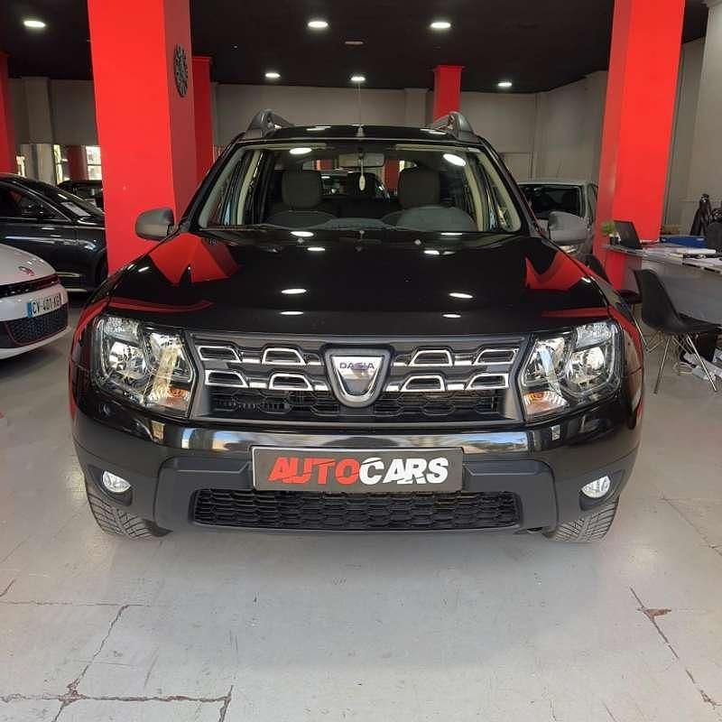 Usado Dacia Duster Lauréate 110 CV (80 kW) 2014 Negro SUV