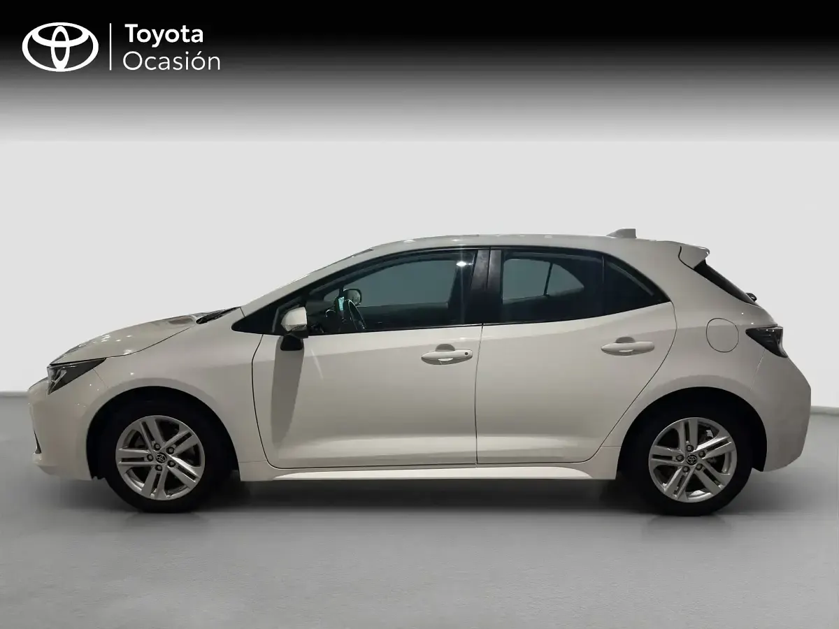 Usado Toyota Corolla Active 122 CV (89 kW) 2022 Blanco Berlina