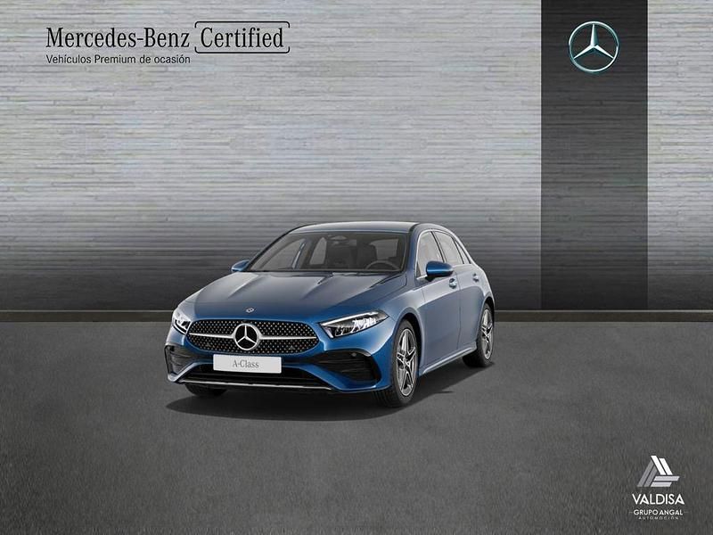 Usado Mercedes A200 AMG line 150 CV (110 kW) 2024 Azul espectra Berlina