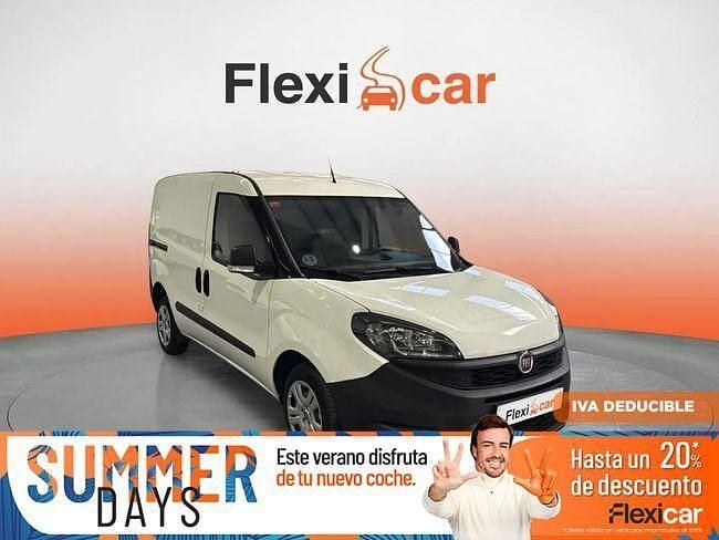 Blanco Usado 2023 Fiat Doblò Easy Monovolumen | 12.490 € (Precio justo) - Imagen 1/4