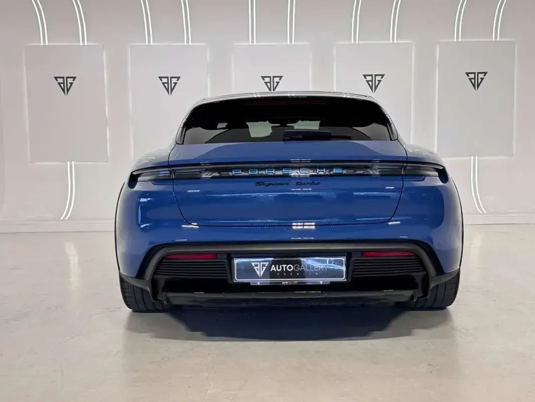 Usado Porsche Taycan Cross Turismo 280 kW (381 CV) 2022 Azul Familiar