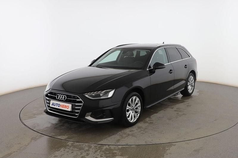 Usado Audi A4 Advanced 163 CV (119 kW) 2022 Negro Familiar