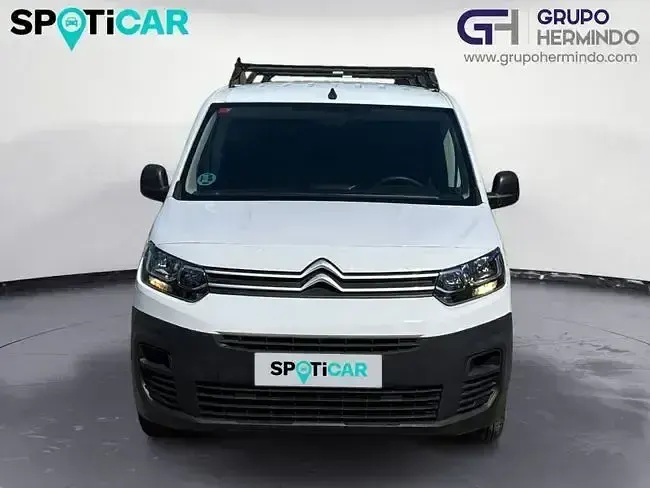 Usado Citroën Berlingo 100 CV (73 kW) 2021 Blanco Monovolumen