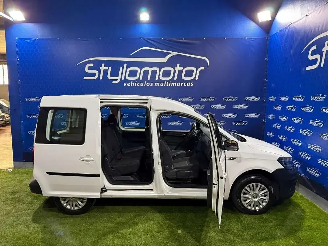 Usado VW Caddy 102 CV (75 kW) 2020 Blanco Monovolumen