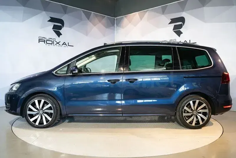 Usado VW Sharan Sportline 150 CV (110 kW) 2017 Azul Monovolumen