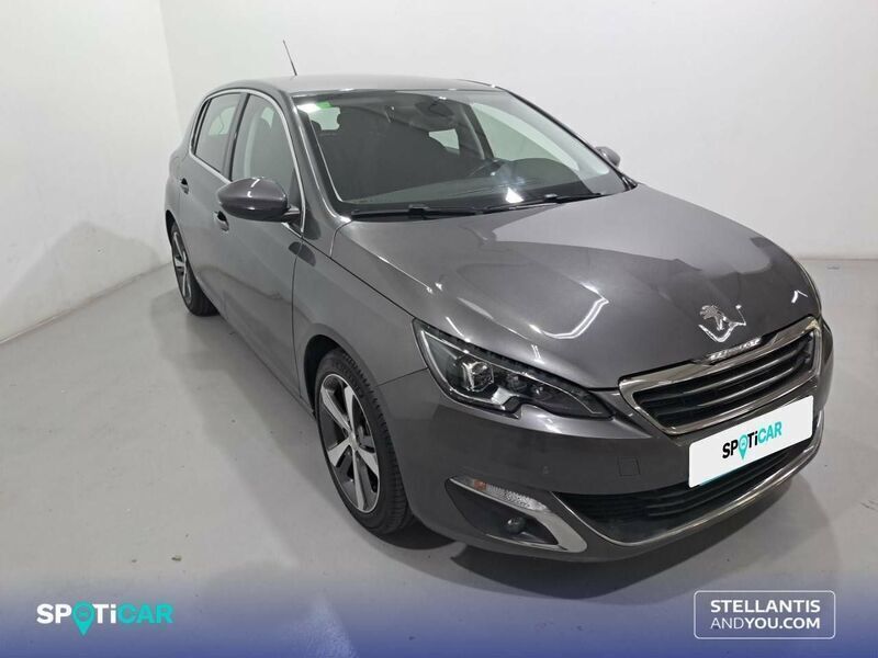 Usado Peugeot 308 Allure 130 CV (95 kW) 2017 Gris Utilitario
