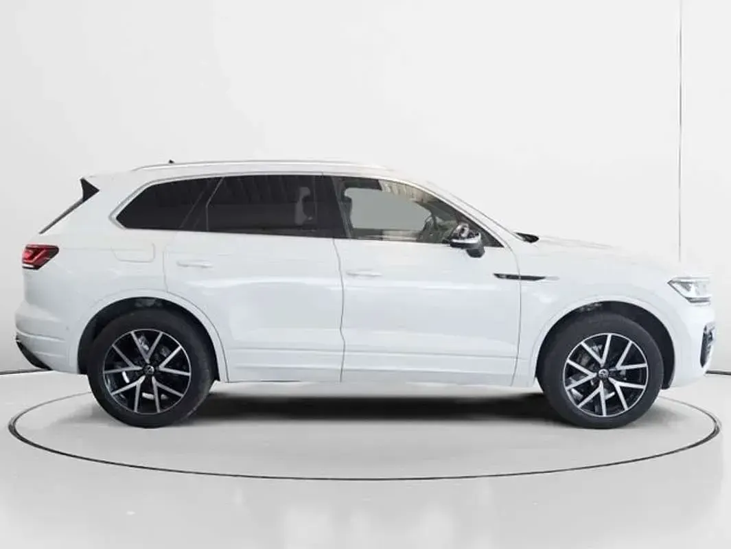 Usado VW Touareg Elegance 286 CV (210 kW) 2022 Blanco SUV