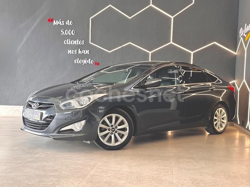 Usado Hyundai i40 115 CV (84 kW) 2013 Gris / plata Berlina