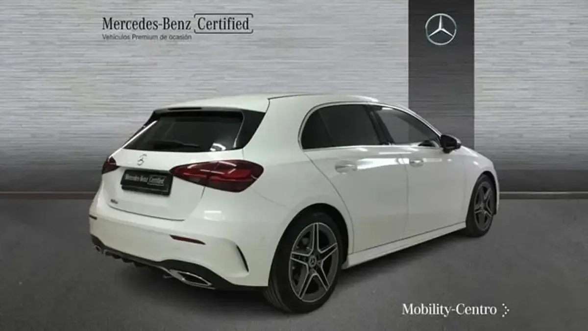Usado Mercedes A180 109 CV (80 kW) 2024 Blanco Utilitario