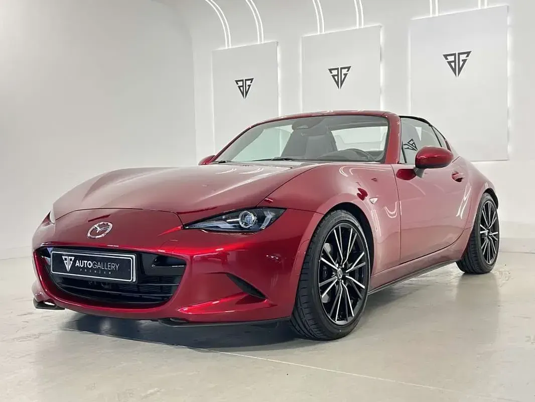 Usado Mazda MX5 Exclusive-Line 184 CV (135 kW) 2025 Rojo Descapotable