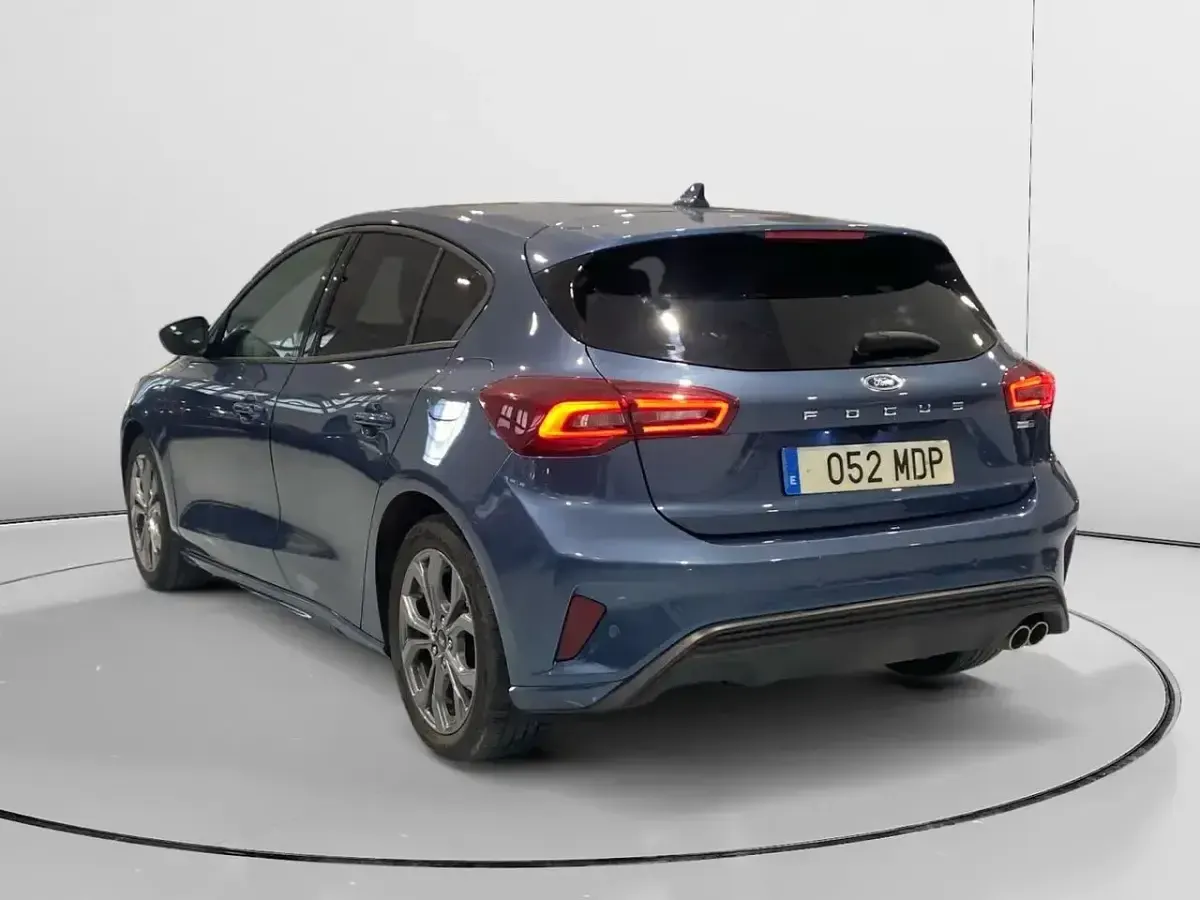 Usado Ford Focus ST-Line X 125 CV (91 kW) 2023 Azul Familiar