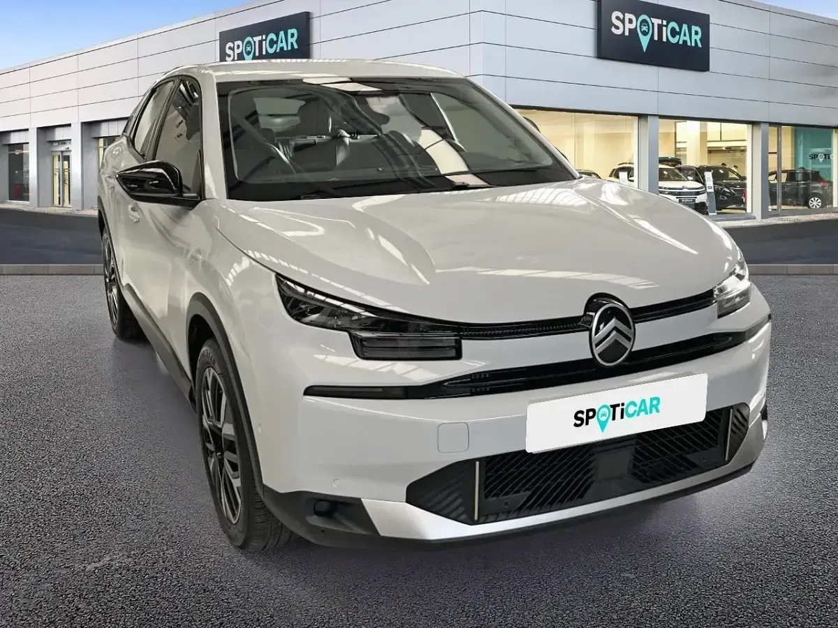 Usado Citroën C4 Business Class 137 CV (100 kW) 2025 Blanco SUV