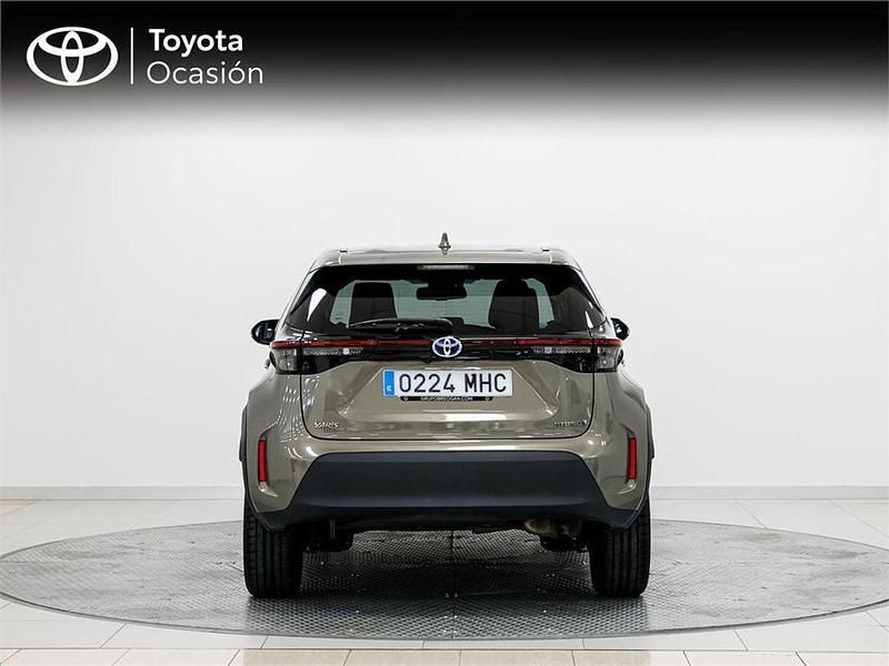 Usado Toyota Yaris Cross Style 116 CV (85 kW) 2023 Bronce SUV
