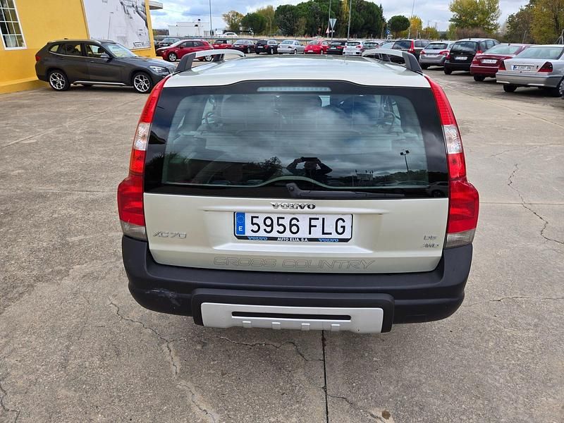 Usado Volvo XC70 Summum 185 CV (136 kW) 2007 Beige Familiar