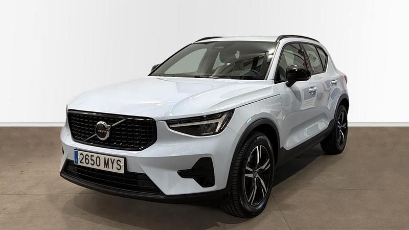 Negro Usado 2025 Volvo XC40 Plus SUV | 35.900 € - Imagen 1/3