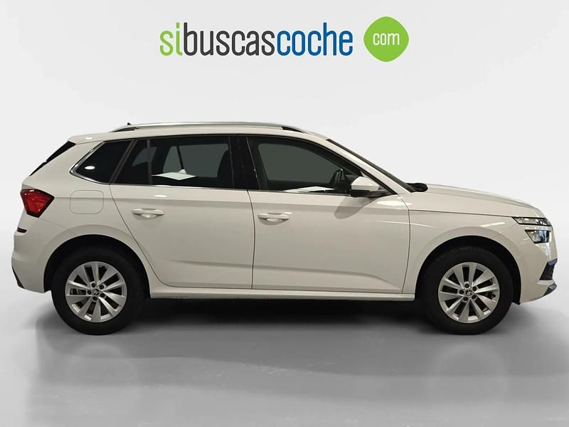 Usado Skoda Kamiq Selection 115 CV (84 kW) 2024 Blanco SUV