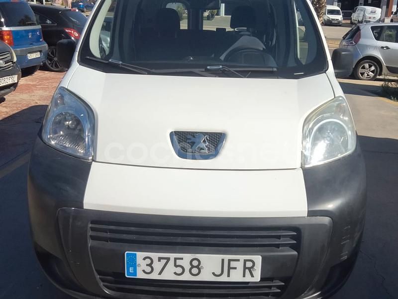 Usado Peugeot TePee Access 75 CV (55 kW) 2015 Blanco Monovolumen