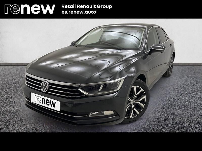 Gris Usado 2019 VW Passat Exclusive Berlina | 16.450 € (Buen precio) - Imagen 1/4
