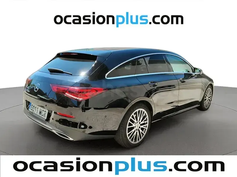 Usado Mercedes CLA220 Shooting Brake 190 CV (139 kW) 2022 Negro Familiar