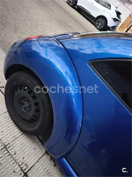Usado VW New Beetle 102 CV (75 kW) 2004 Azul Utilitario