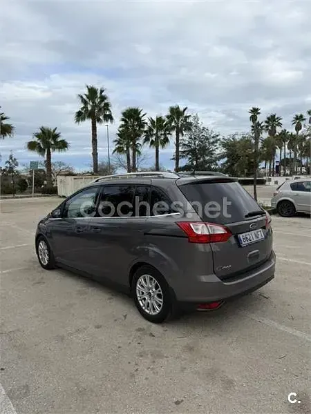 Usado Ford Grand C-Max Titanium 150 CV (110 kW) 2015 Gris / plata Monovolumen