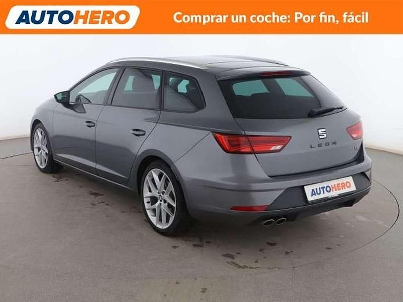 Usado Seat Leon FR 185 CV (136 kW) 2017 Gris Familiar