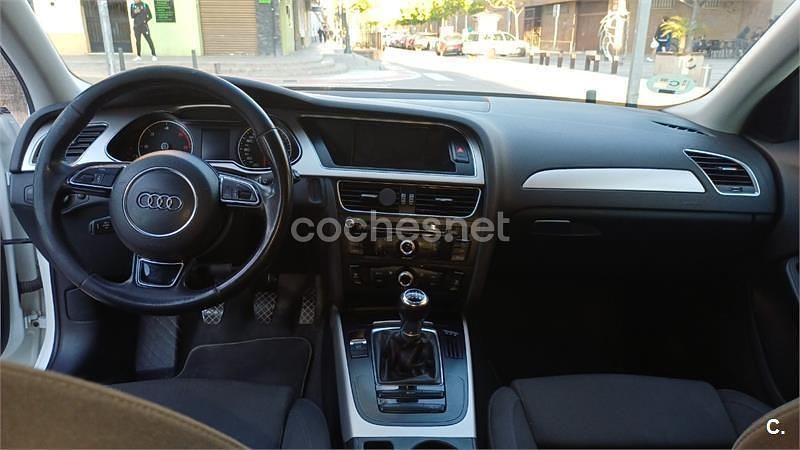 Usado Audi A4 S-Line 150 CV (110 kW) 2015 Blanco Familiar