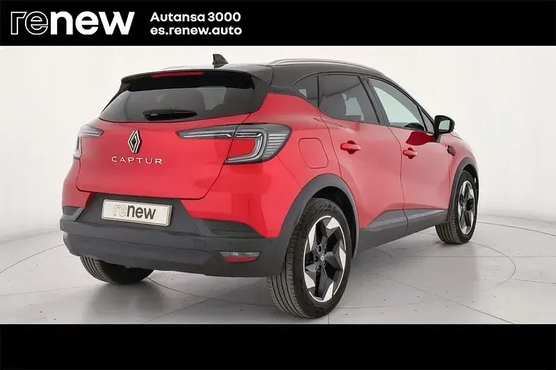 Usado Renault Captur Techno 100 CV (73 kW) 2025 Rojo SUV