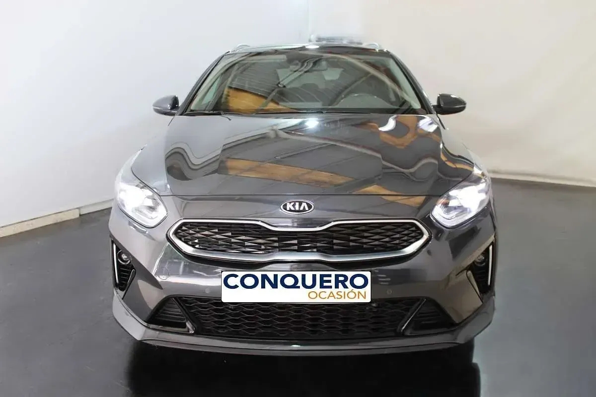 Usado Kia Ceed 141 CV (103 kW) 2021 Gris Utilitario