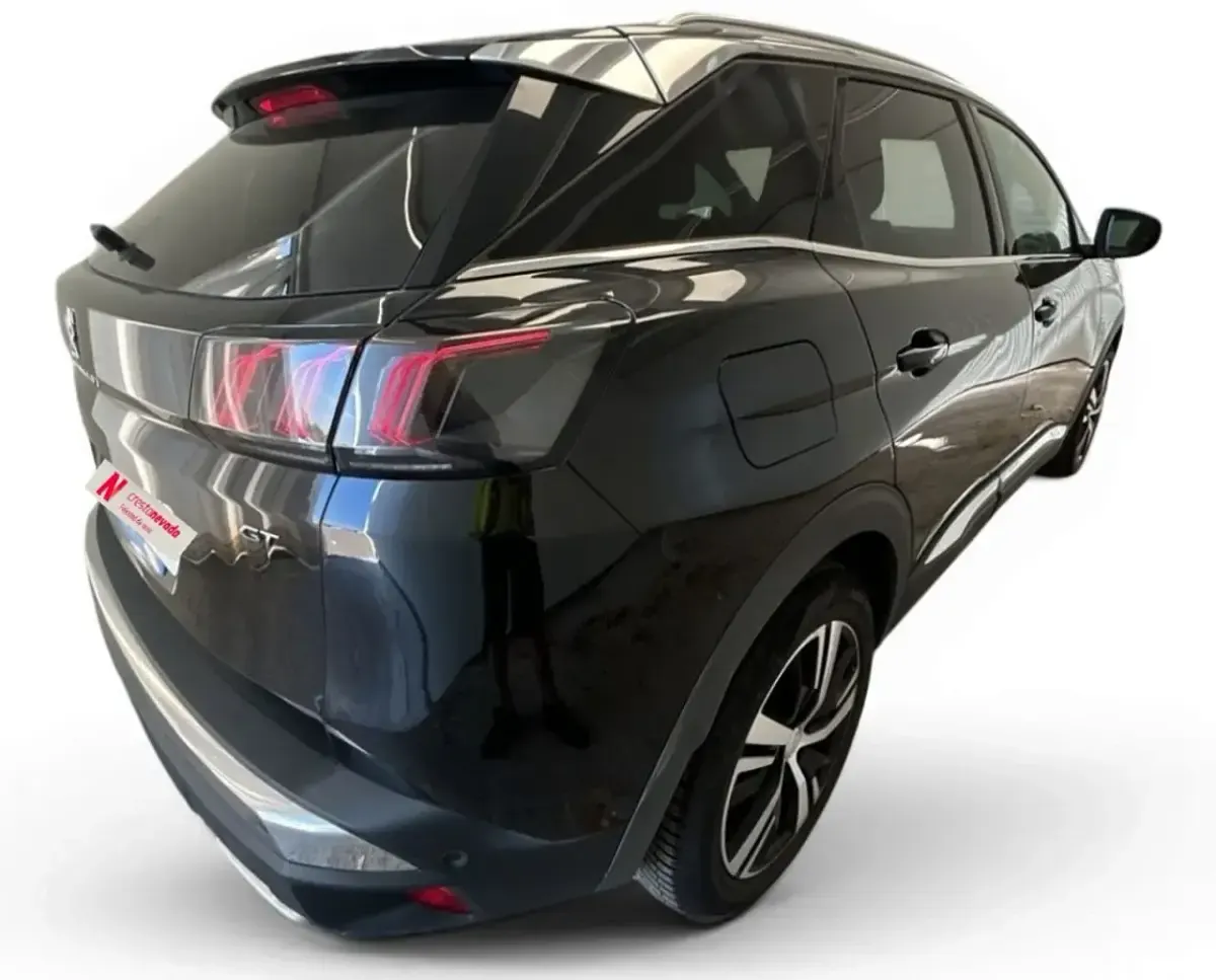Usado Peugeot 3008 GT 130 CV (95 kW) 2023 Negro SUV