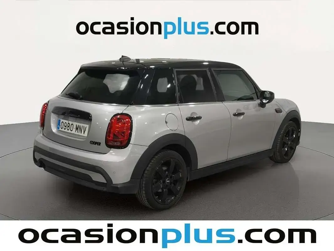Usado Mini Cooper 136 CV (100 kW) 2024 Gris Utilitario
