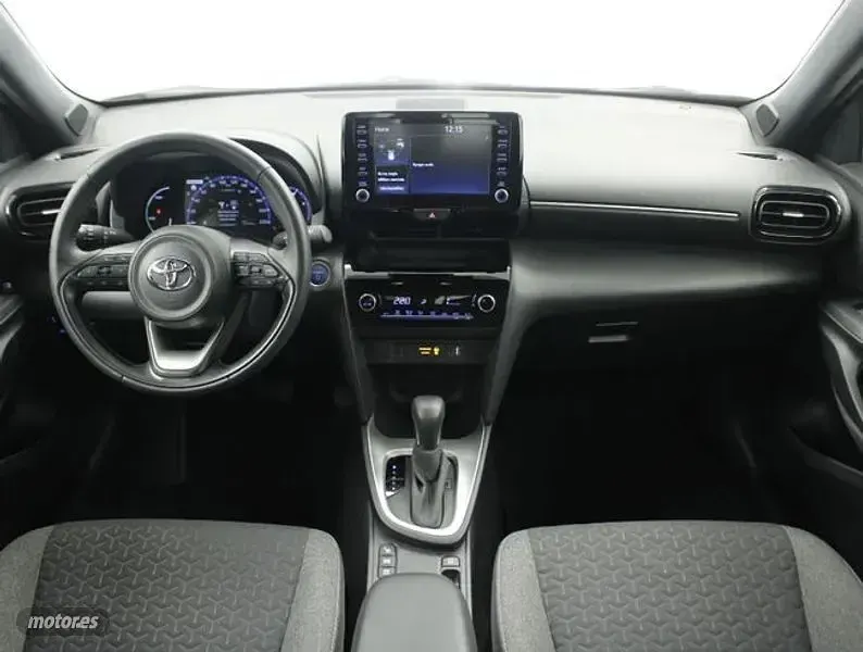 Usado Toyota Yaris Cross Active 116 CV (85 kW) 2023 Blanco SUV