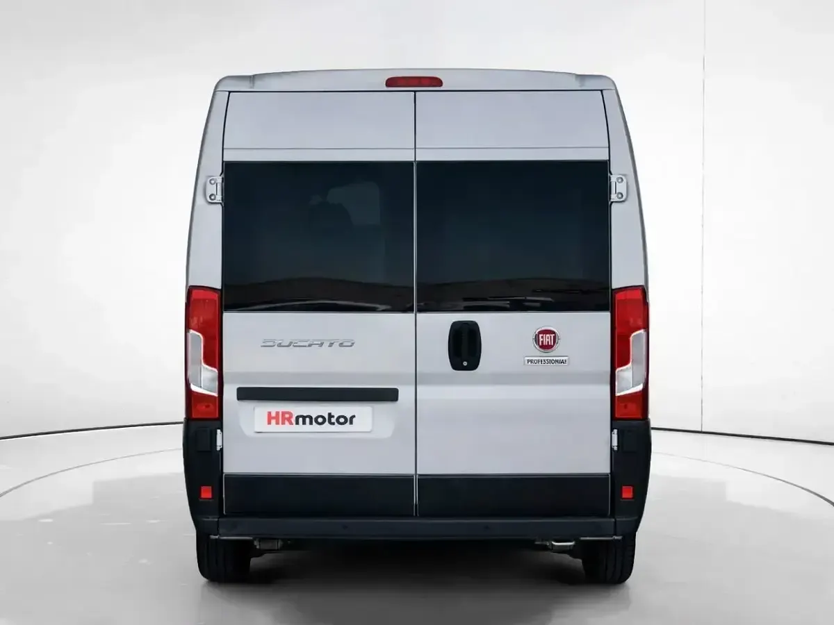 Usado Fiat Ducato 115 CV (84 kW) 2016 Gris Van
