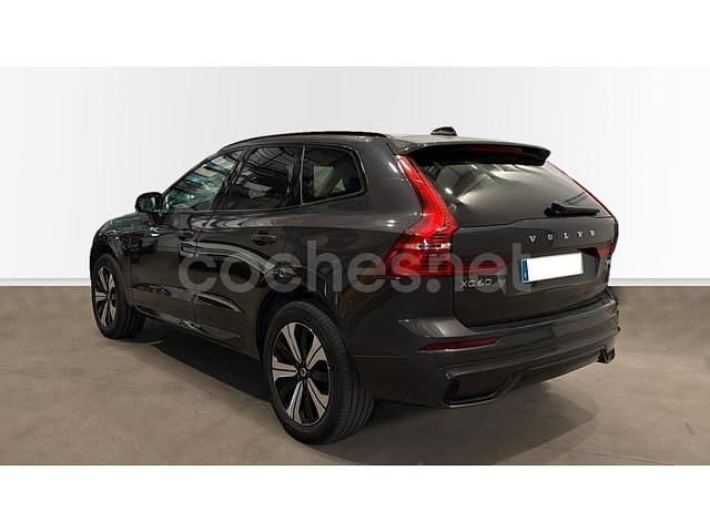 Usado Volvo XC60 Plus 350 CV (257 kW) 2025 Gris SUV