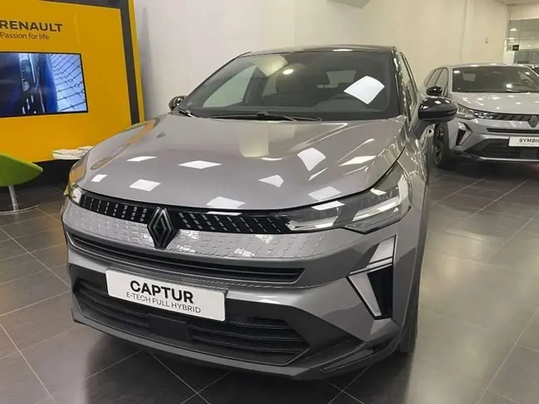 Nuevo Renault Captur Techno 158 CV (116 kW) 2026 Gris SUV