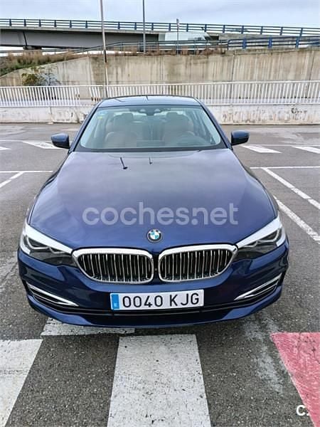 Usado BMW 520 Luxury Line 190 CV (139 kW) 2018 Azul Berlina