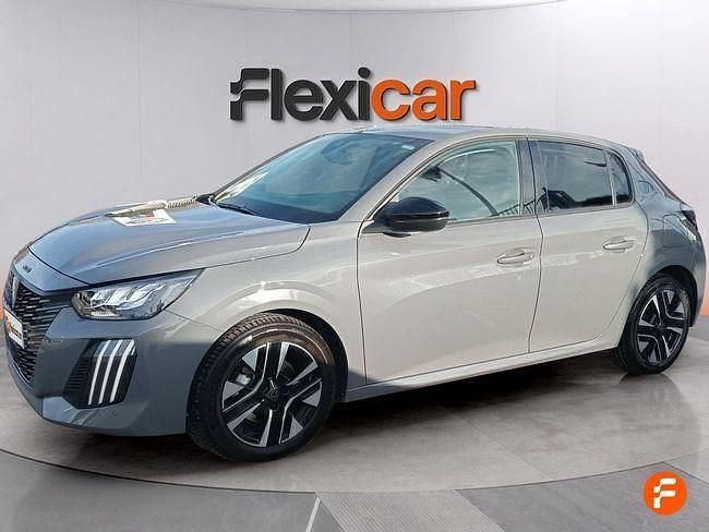 Usado Peugeot 208 Allure 100 CV (73 kW) 2025 Gris Utilitario