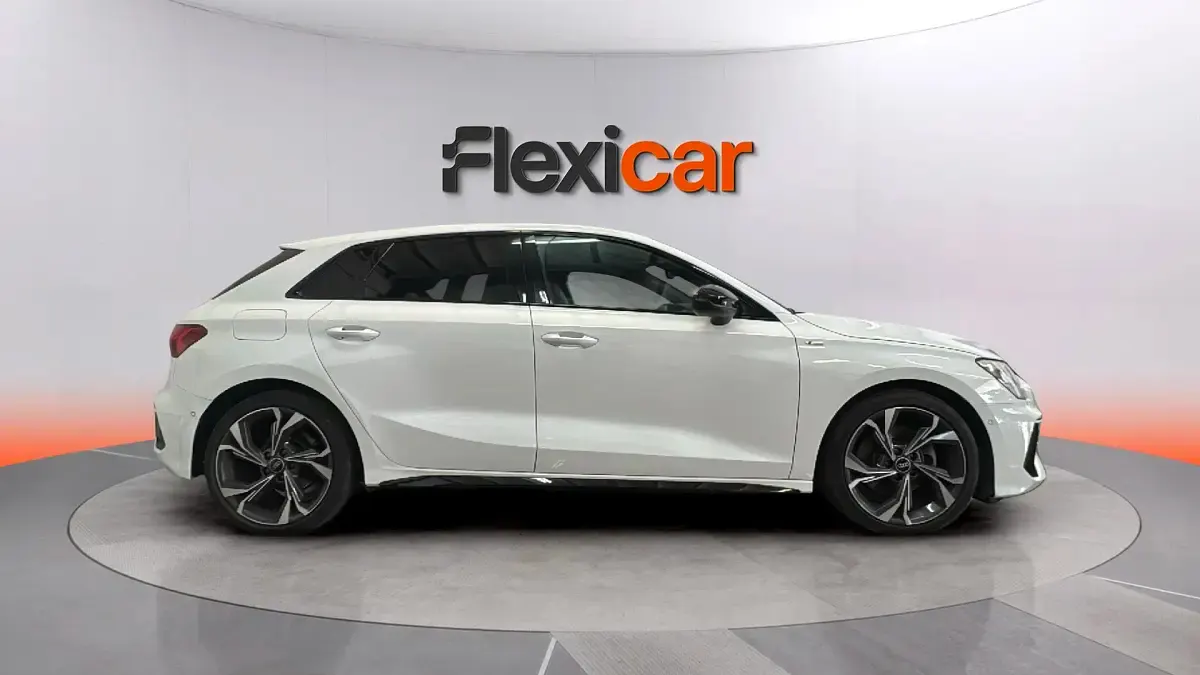 Usado Audi A3 Premium 116 CV (85 kW) 2021 Blanco Berlina