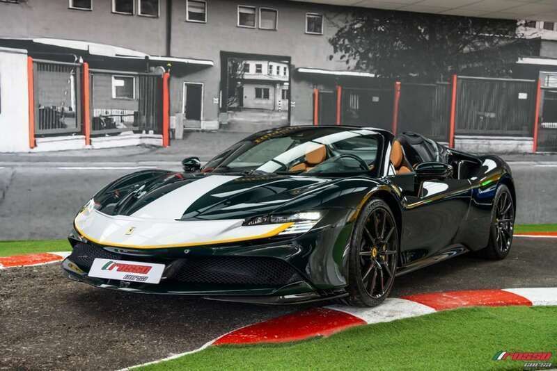 Verde Usado 2022 Ferrari SF90 Descapotable | 569.999 € - Imagen 1/4
