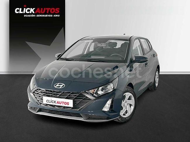 Gris / plata Usado 2024 Hyundai i20 Berlina | 14.100 € (Precio justo) - Imagen 1/4