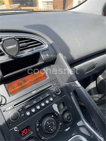 Usado Peugeot 3008 Premium 112 CV (82 kW) 2009 Granate Berlina