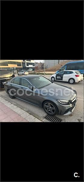 Usado Mercedes C200 160 CV (117 kW) 2020 Gris / plata Berlina