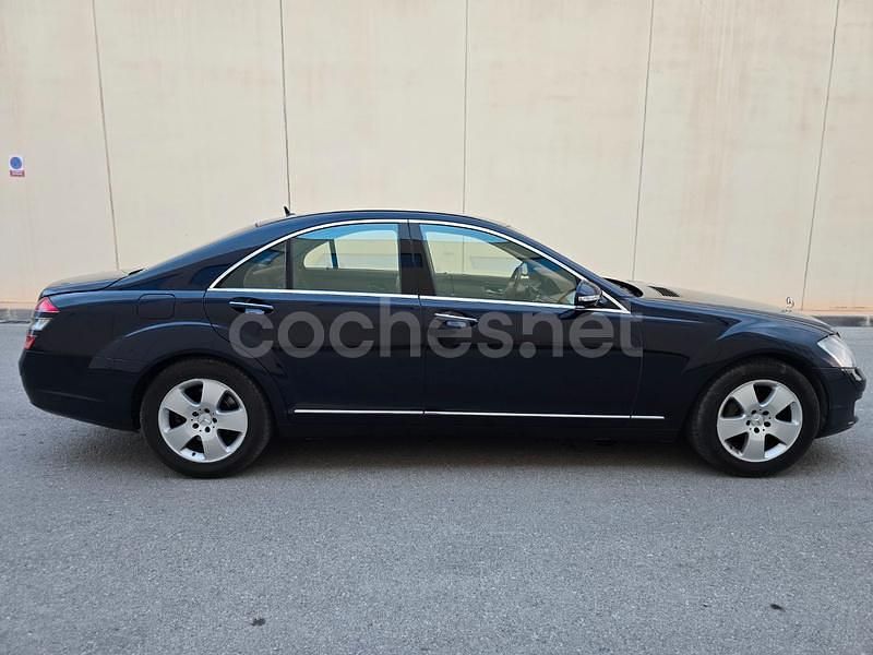 Usado Mercedes S500 388 CV (285 kW) 2007 Azul Berlina