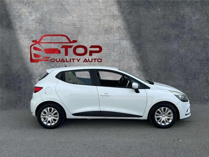 Usado Renault Clio IV Life 75 CV (55 kW) 2017 Blanco Utilitario